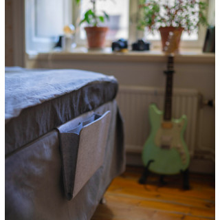 Storage bag, laptop bag in felt material for bedroom.