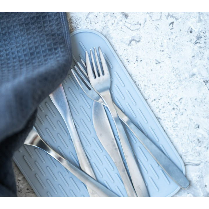 Gummimåtte til køkkenbordet