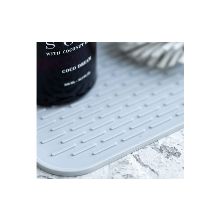 Rubber mat for kitchen desk