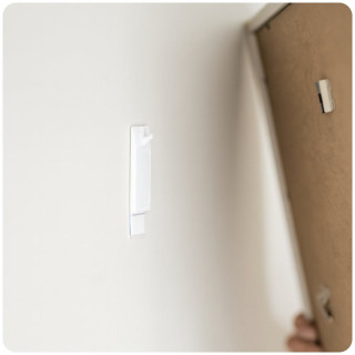 TESA selvklebende spiker